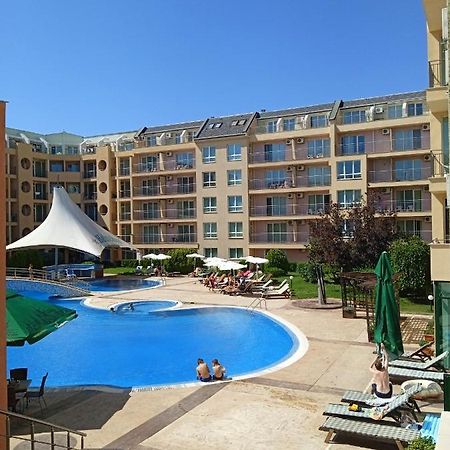 Big Comfortable Apartment With 2 Bedrooms Pollo Resort Pantai Sunny Bagian luar foto