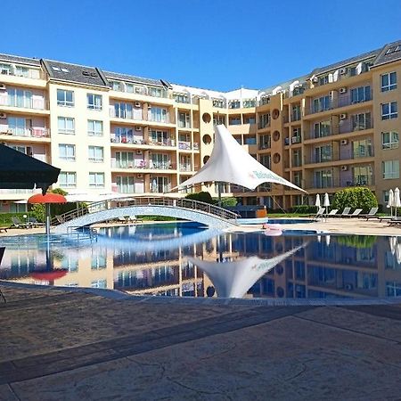 Big Comfortable Apartment With 2 Bedrooms Pollo Resort Pantai Sunny Bagian luar foto
