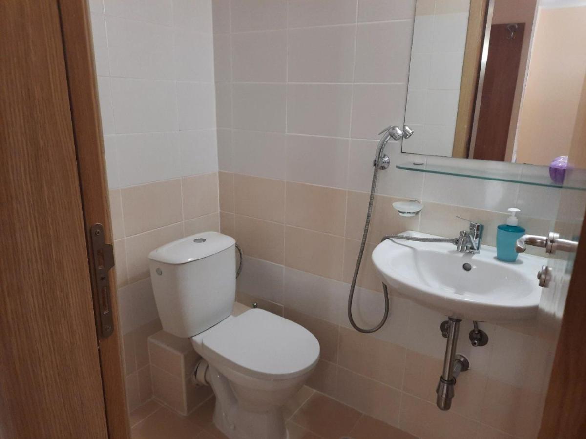 Big Comfortable Apartment With 2 Bedrooms Pollo Resort Pantai Sunny Bagian luar foto