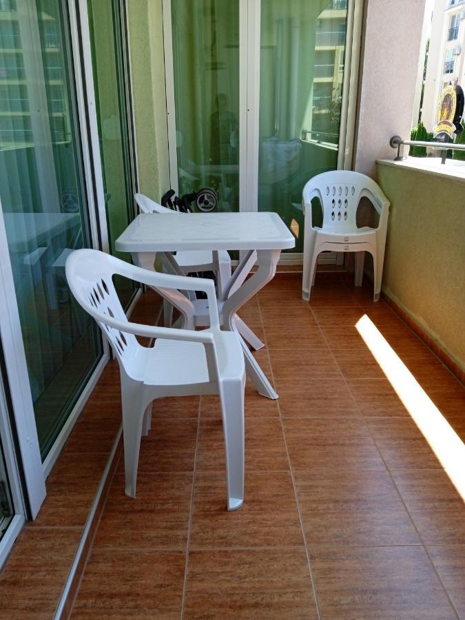 Big Comfortable Apartment With 2 Bedrooms Pollo Resort Pantai Sunny Bagian luar foto