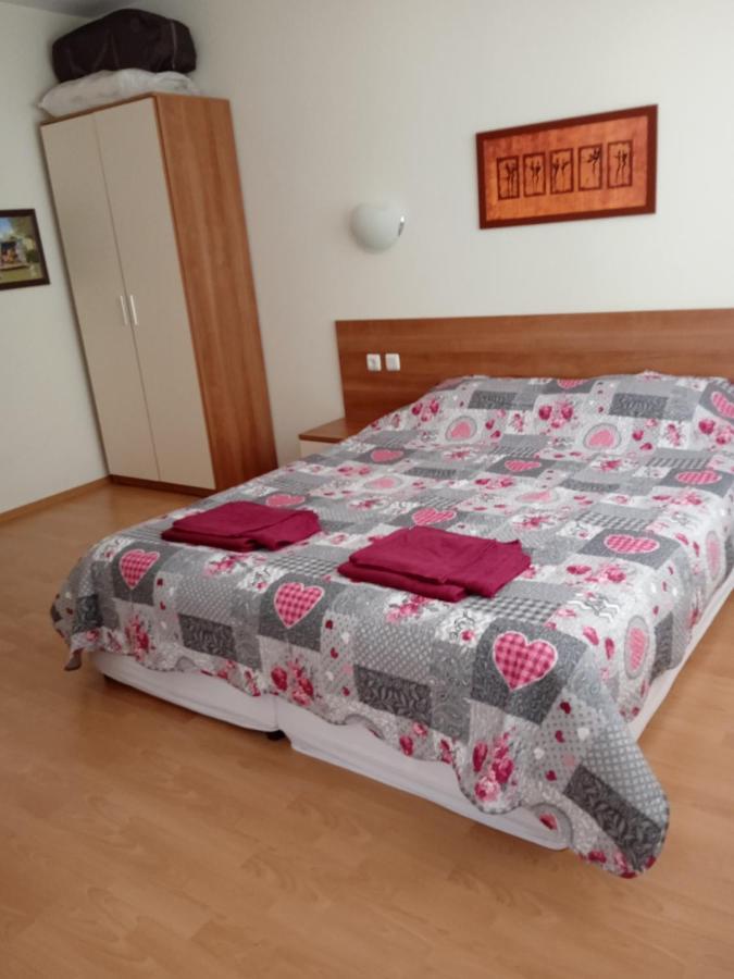 Big Comfortable Apartment With 2 Bedrooms Pollo Resort Pantai Sunny Bagian luar foto